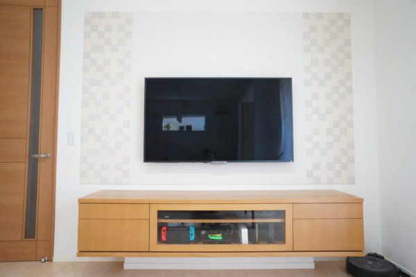 wall-television_01